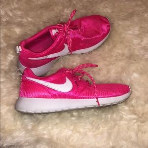 Nike Roshes
